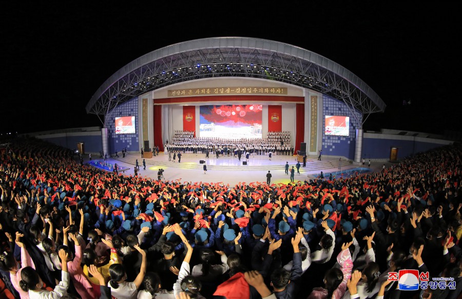 8-애국청년의 위용떨치리